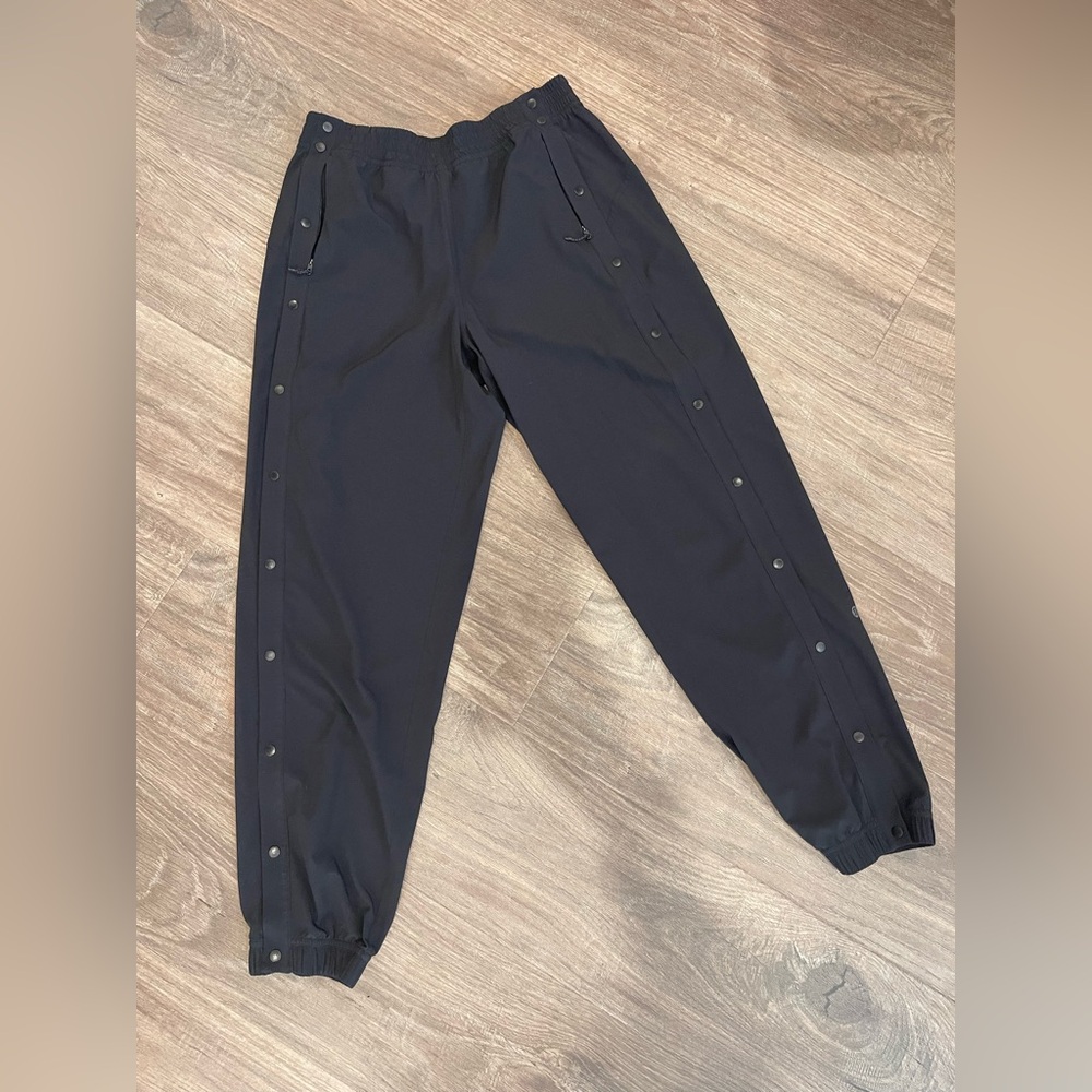 lululemon Tear away Black Joggers/track pant